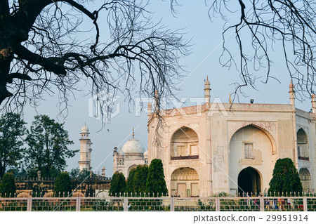 Life of India : Bibi Ka Maqbara - Tomb of the Lady Life of India : Bibi Ka Maqbara - Tomb of the Lady 29951914
