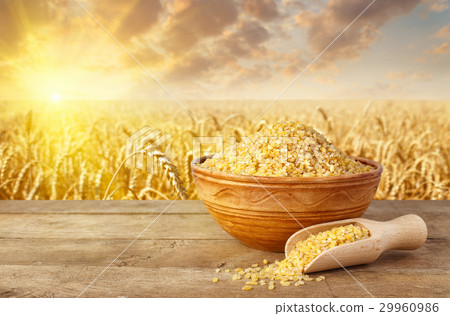 raw bulgur in bowl raw bulgur in bowl 29960986