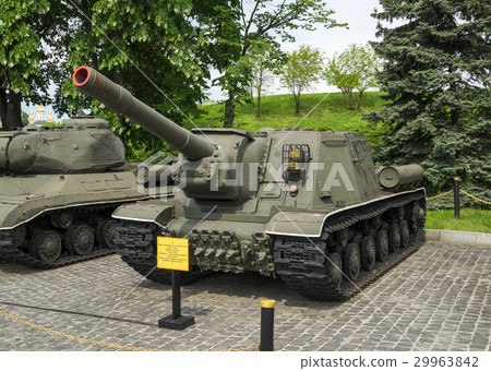 ISU-152 Soviet Tank Destroyer ISU-152 Soviet Tank Destroyer 29963842