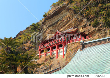 Cliff Kannon (Daifukuji) 29965618