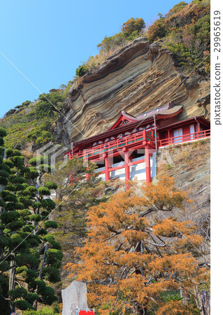 Cliff Kannon (Daifukuji) 29965619