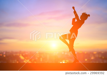 silhouette of businesswoman 29969392