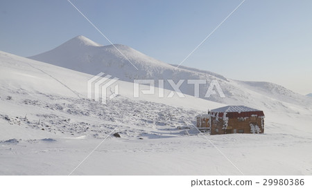 Daisetsuzan/Tokachi mountain range Kamihorokametoku evacuation hut and Mt. Tokachi 29980386