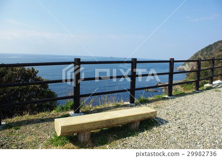 Bench in the promenade to Hornfels [Hagi city, Yamaguchi prefecture · Susa Bay] 29982736