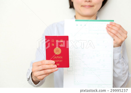 Divorced image white back 29995237