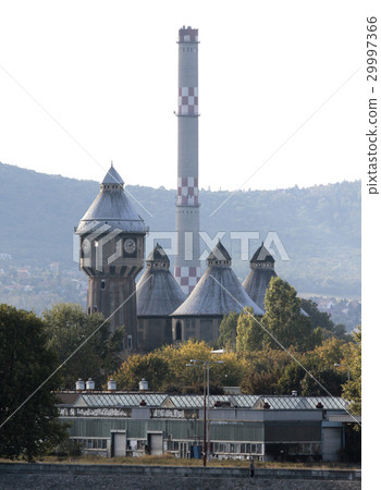 old_factory 29997366