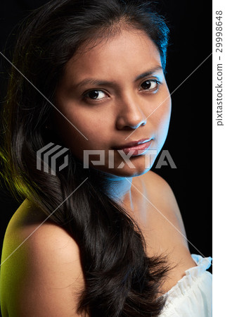 portrait oh hot girl 29998648