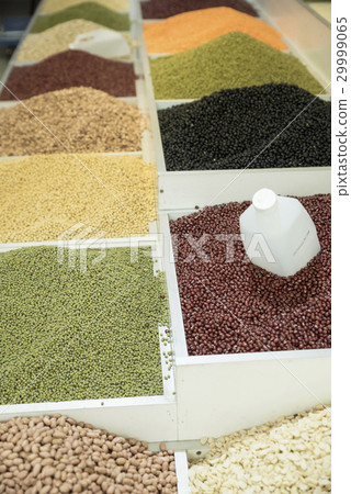 Whole grains Whole grains 29999065