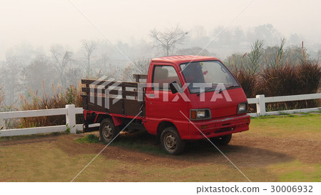The old mini truck. The old mini truck. 30006932
