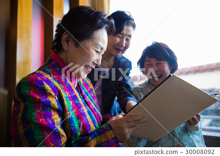 Senior Alumni association album nostalgic women 30008092