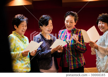 高級校友會卡拉OK女性 30008165