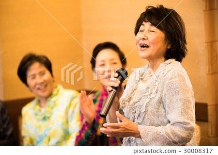 Senior Alumni Association Karaoke Women Senior Alumni Association Karaoke Women 30008317