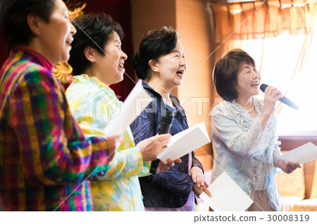 Senior Alumni Association Karaoke Women Senior Alumni Association Karaoke Women 30008319