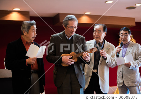 Senior Alumni Club Karaoke Ukulele Performance 30008375