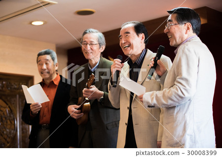 高級校友俱樂部卡拉OK尤克里裡表演 高級校友俱樂部卡拉OK尤克里裡表演 30008399