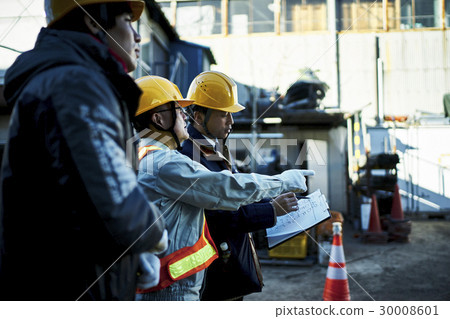 施工會議期間的工人 30008601