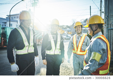施工現場早上組裝危險預測活動 施工現場早上組裝危險預測活動 30008828