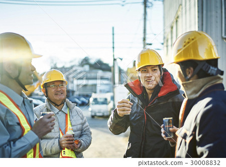 Workers to break at construction site 30008832