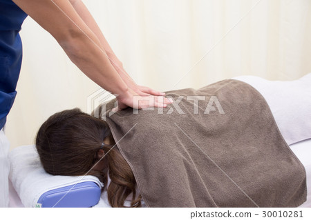 治療到背部 30010281