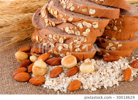 whole wheat bread whole wheat bread 30018629