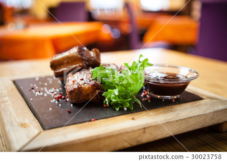 Pork breast on rib 30023758