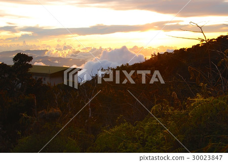 Dusk of Mount Kinabalu (Sabah / East Malaysia / Borneo Island) Dusk of Mount Kinabalu (Sabah / East Malaysia / Borneo Island) 30023847
