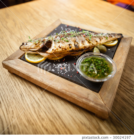 Fresh sea bass 30024197