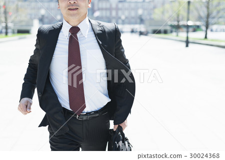 跑東京站的中間商人 跑東京站的中間商人 30024368