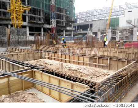 Timber form work and scaffolding Timber form work and scaffolding 30036141