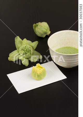 The tea ceremony (image of Fukino) 30037083