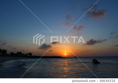 海上夕陽 30038318