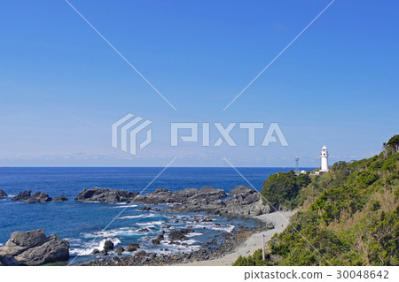 [Honshu Southernmined tip Shinomisaki Lighthouse] Wakayama Prefecture Higashi Muro-gun Kushimoto-cho Shionomisaki 30048642