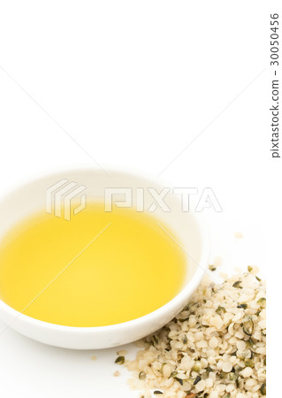 Hemp oil: hemp oil 30050456