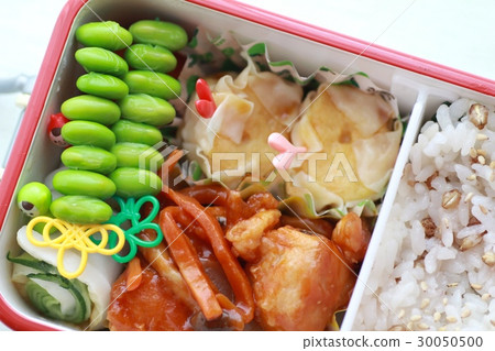 女生簡易便當：中式雜糧飯便當 30050500