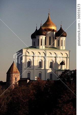 View of Pskov Kremlin from the Velikaya River 30059173