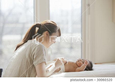 Infants and mothers Infants and mothers 30060320
