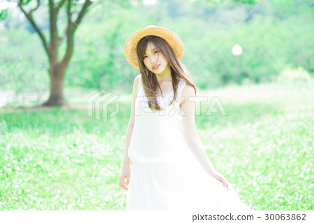 戴草帽的婦女 戴草帽的婦女 30063862