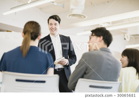 Business English classroom 30065681