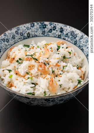 Mixed rice with shrimp and cherry shrimp 30070344