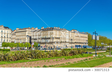Buildings and garden on Quai Louis XVIII in the 30071313