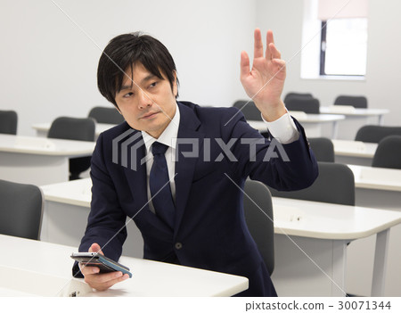 Businesspeople raising hands Businesspeople raising hands 30071344