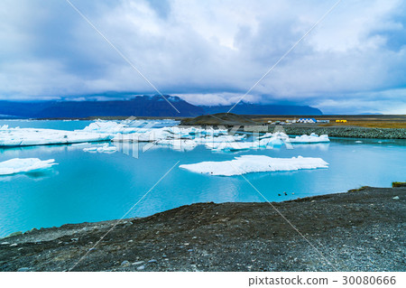 View of Jokulsarlon a large glacial lake 30080666