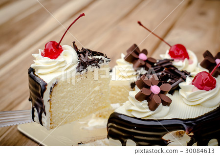 Birthday cake, vanilla Chocolate Cherry Birthday cake, vanilla Chocolate Cherry 30084613