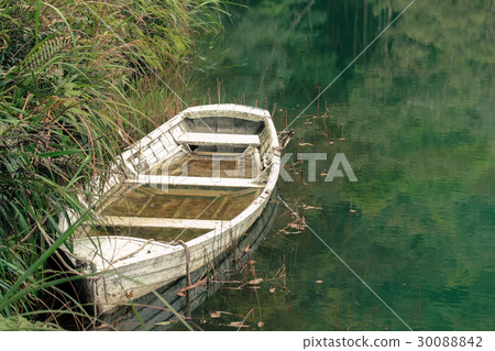 汐止新山夢湖白色小船 30088842