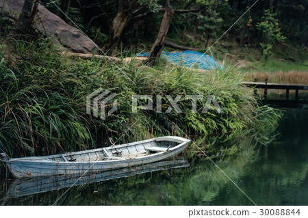 汐止新山夢湖白色小船 30088844