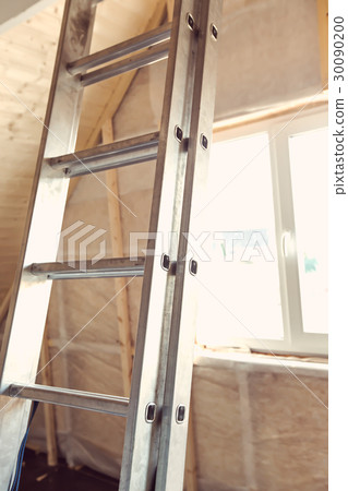 Heat insulation and wooden logs lathing Heat insulation and wooden logs lathing 30090200