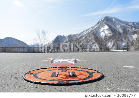 無人機和直升機停機坪 30092777