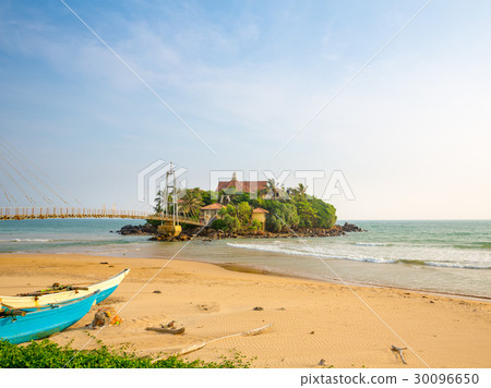 Tropical paradise island on Sri Lanka coast 30096650