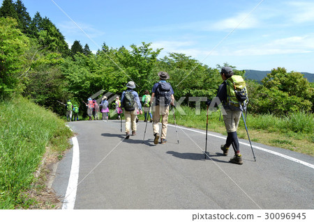 登山 30096945