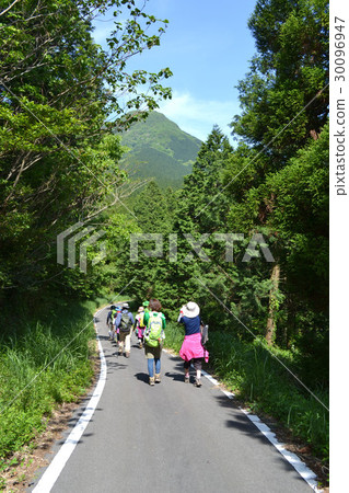 登山 30096947